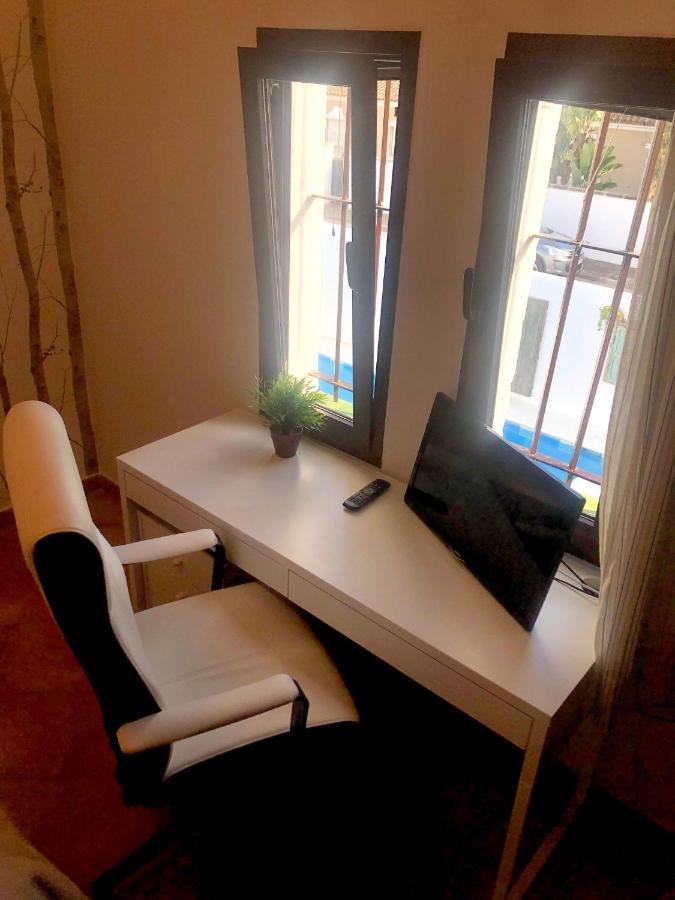 Gatu Premium Villa Lurberri Piscina Privada, 4 Dormitorios, 2 Banos, Parking , Jardines, " Preferente Mayores De 25 Anos Y Familias " In Y Barbacoa شيكلانا دي لا فرونتيرا المظهر الخارجي الصورة