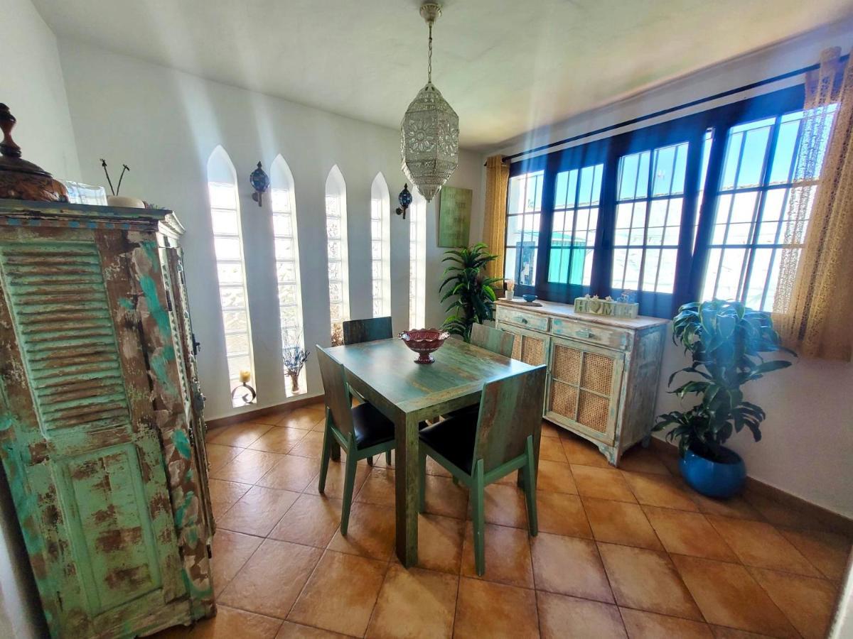 Gatu Premium Villa Lurberri Piscina Privada, 4 Dormitorios, 2 Banos, Parking , Jardines, " Preferente Mayores De 25 Anos Y Familias " In Y Barbacoa شيكلانا دي لا فرونتيرا المظهر الخارجي الصورة