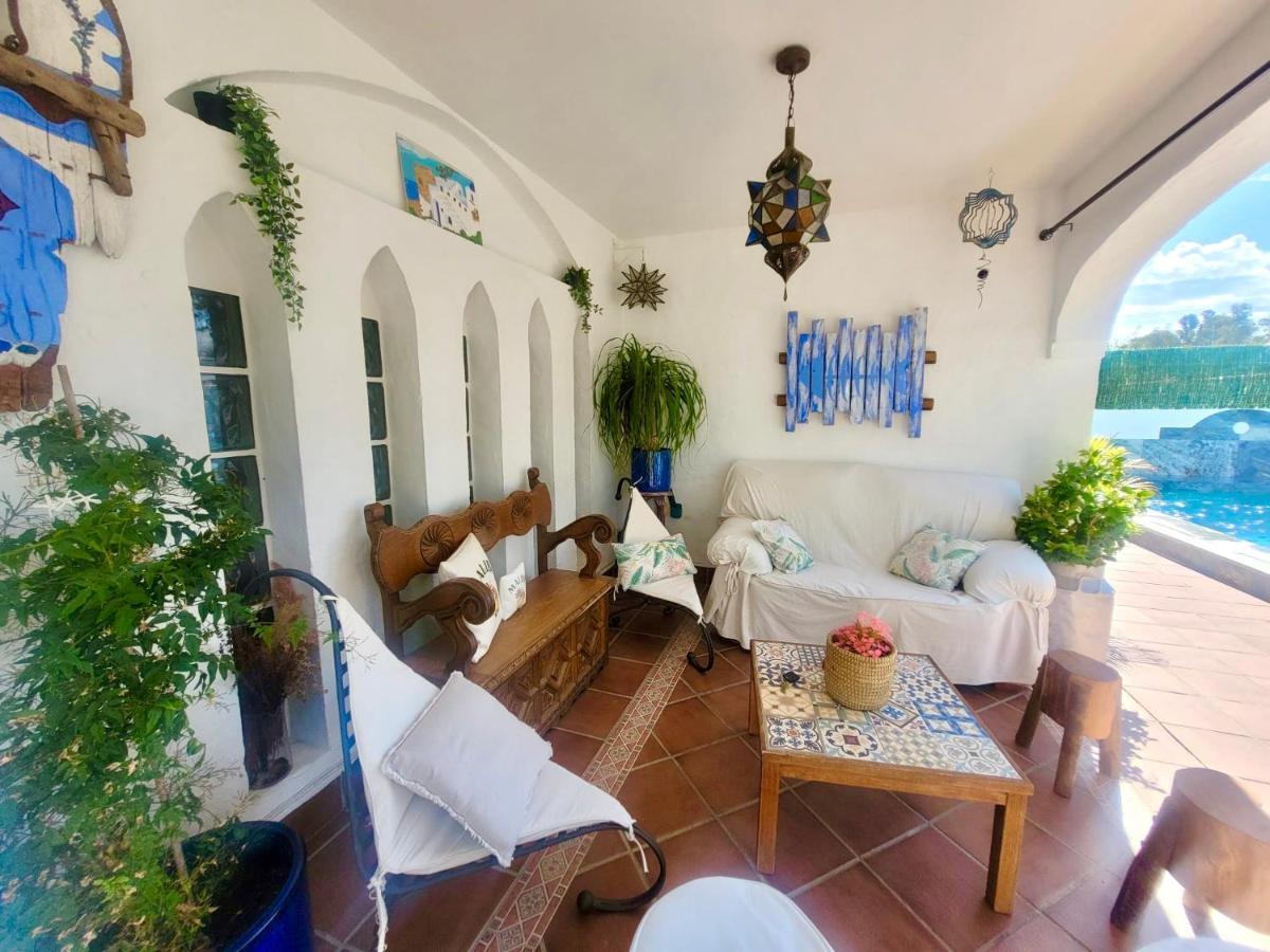 Gatu Premium Villa Lurberri Piscina Privada, 4 Dormitorios, 2 Banos, Parking , Jardines, " Preferente Mayores De 25 Anos Y Familias " In Y Barbacoa شيكلانا دي لا فرونتيرا المظهر الخارجي الصورة